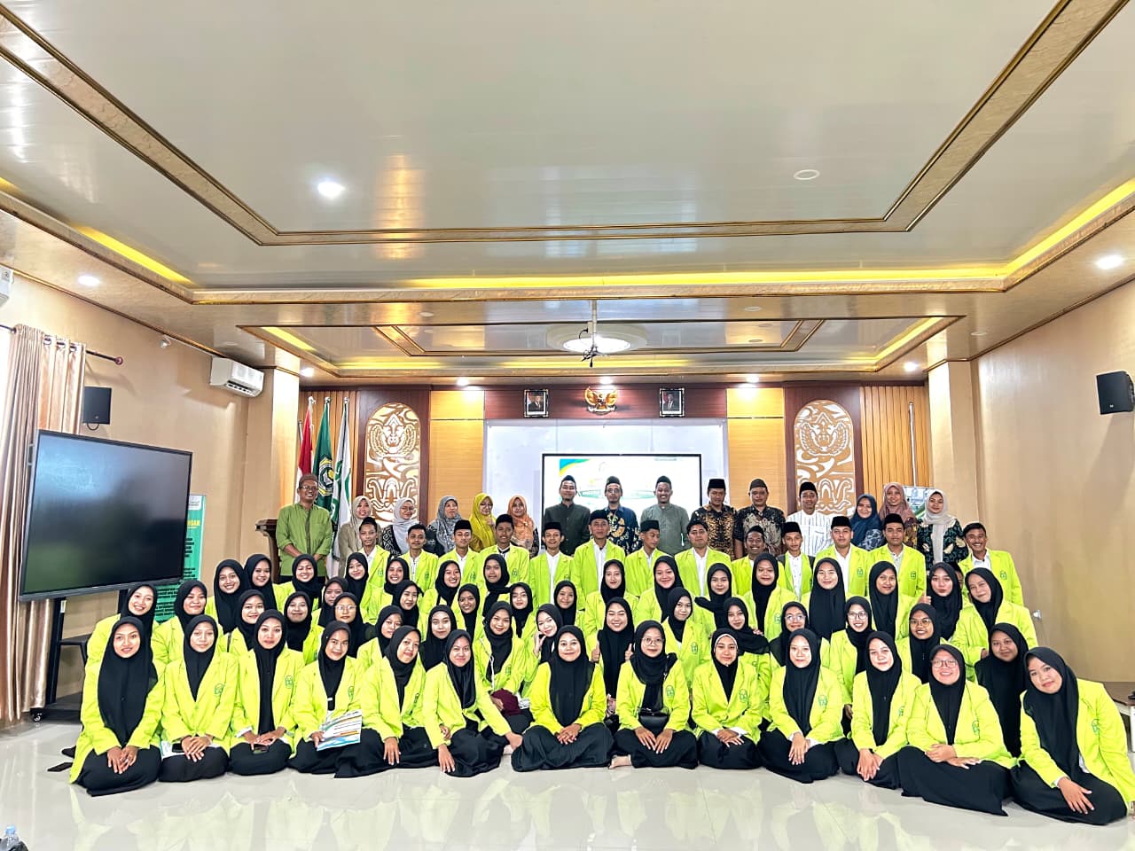 Siap Terjun ke Dunia Pend...